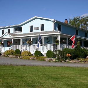 Baddeck Inlet Auld Farm Inn B&B Exterior photo