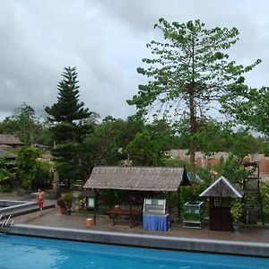 Continent Wonua Monapa Resort קנדרי Exterior photo
