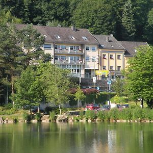 בלנקנהיים Hotel Schlossblick Exterior photo