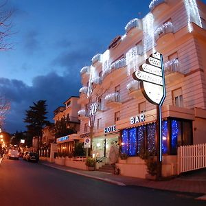 סן ג'יואבאני רוטונדו Hotel Gaggiano Exterior photo