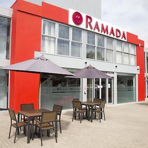 מלון Ramada מילטון קינס Exterior photo