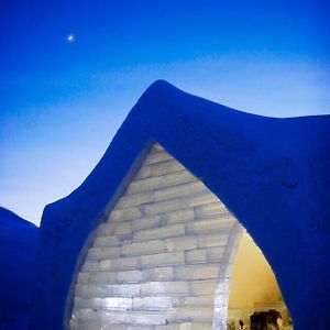 סינטה Arctic Snowhotel & Glass Igloos Exterior photo