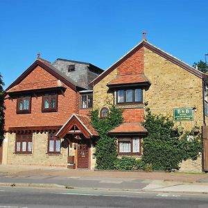 הית'רו Oakwood Bed And Breakfast Heathrow Exterior photo