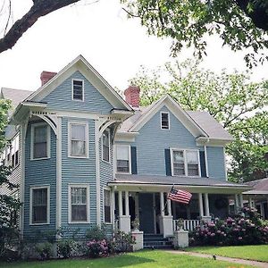 Weaverville Inn On Main Street Bed And Breakfast Exterior photo