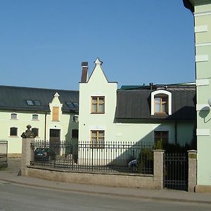 טרוטנוב Hotel Krakonos Exterior photo