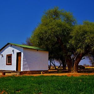 Imkerhof Ouhave Country Home Exterior photo