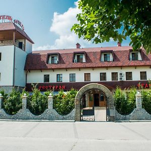 בוריספיל Stara Vezha Hotel Exterior photo