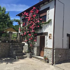 בית הארחה Robles de Laciana 	Casa Rural Fuentesil Exterior photo