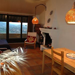 דירות Montsonis Loft Con Chimenea Y Terraza Con Vistas Exterior photo