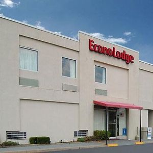 וודברידג' Econo Lodge Near Potomac Mills Exterior photo