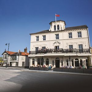 הארוויץ' The Pier Hotel Exterior photo