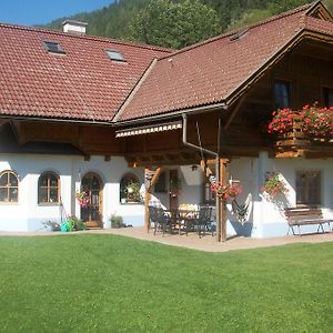 מלון Ebene Reichenau Gaestehaus Lassnig Exterior photo