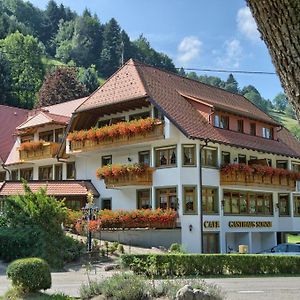 מלון Münstertal Gasthaus Sonne Exterior photo