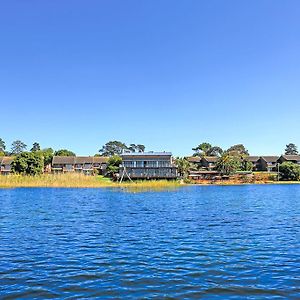 מלון סדג'פילד Pine Lake Marina Exterior photo