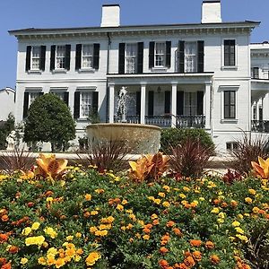 White Castle Nottoway Plantation And Resort Exterior photo