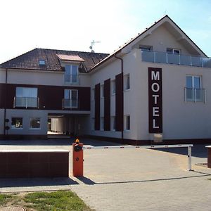 Motel סנץ Exterior photo