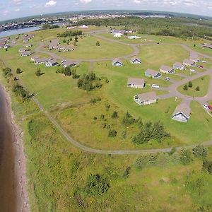 Tracadie Villegiature Deux Rivieres Resort Exterior photo