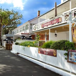 ראסל Commodores Lodge Exterior photo