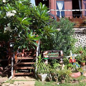 מלון פראן בורי Happy House On The Beach Exterior photo