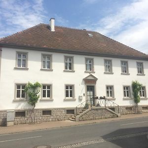 Ferienwohnungen Im Schul & Rathhaus Oberוולקאך Exterior photo