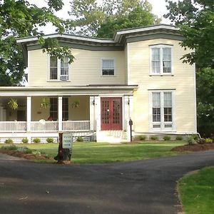 פן יאן Finger Lakes Bed And Breakfast Exterior photo