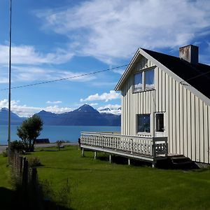 הוילה Olderdalen Lyngen Arctic View Exterior photo