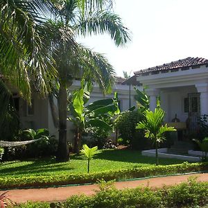 קייבלוסים Villa Marigold Exterior photo