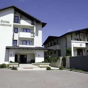 מלון סוסאבה Curtea Bizantina Exterior photo