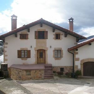 בית הארחה Villanueva de Arce 	Casa Rural Parriola Exterior photo