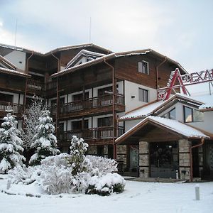 בניה Alexander Hotel Exterior photo