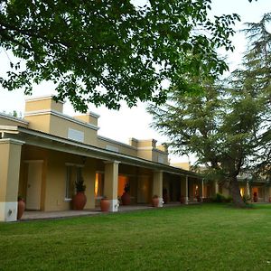 בית הארחה Capilla del Señor 	Posada Los Eucaliptus Exterior photo