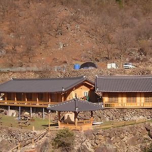 הוילה Hadong Buchungol Pension Exterior photo