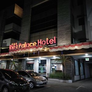 טגאל Riez Palace Hotel Exterior photo