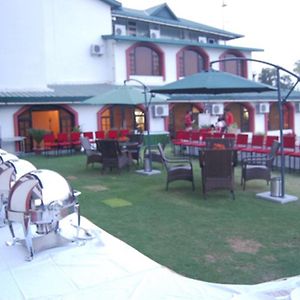 Pālampur Hotel The Grand Raj Exterior photo