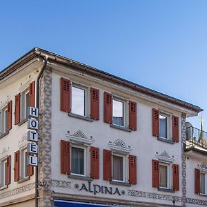 זרנץ Hotel Alpina Exterior photo