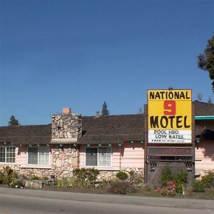 סנטה קרוז National 9 Motel Exterior photo