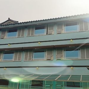 גייאונגג'ו Silla Family Hotel Exterior photo