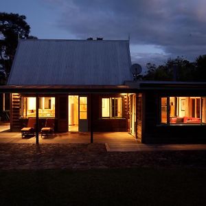 Coromandel Driving Creek Villas Room photo