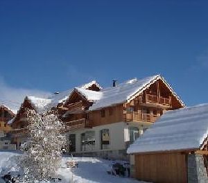 Fontcouverte-la-Toussuire Apts Lagrange Residence Les Balcons Des Aiguilles La Toussuire Exterior photo