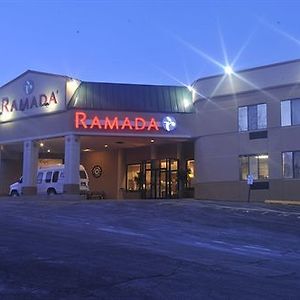 מלון Ramada By Wyndham Newburgh/West Point Exterior photo