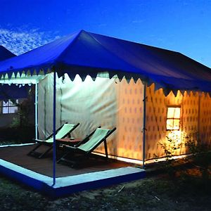 Sām Wind Desert Camp Exterior photo