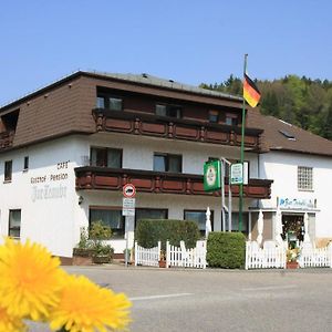 מלון Finkenbach Gasthof Zur Traube Exterior photo