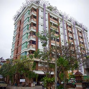 מלון בנגקוק Latin Garden Exterior photo