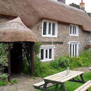 שפטון מאלט The Thatched Cottage Inn Exterior photo