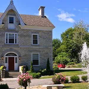 Lanark Clyde Hall Bed And Breakfast Exterior photo