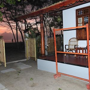 מלון Alappuzha Alleppey Beach Garden Exterior photo