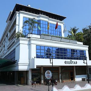 מלון אינגמאלי The Surya, Cochin Exterior photo