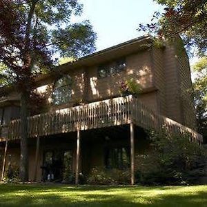 Lake Delton Sand County Vacation Homes Exterior photo