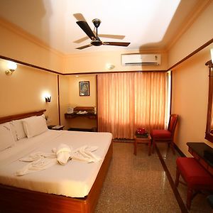 Guruvāyūr Mayura Residency Room photo