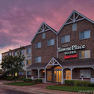 Towneplace Suites Wichita East Exterior photo